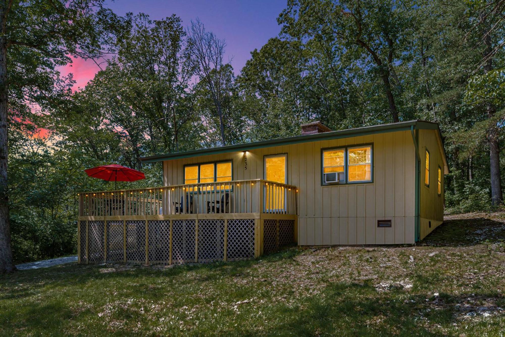 River Access Cabin W Hot Tub, Deck, Grill, & Wifi Luray Exterior photo