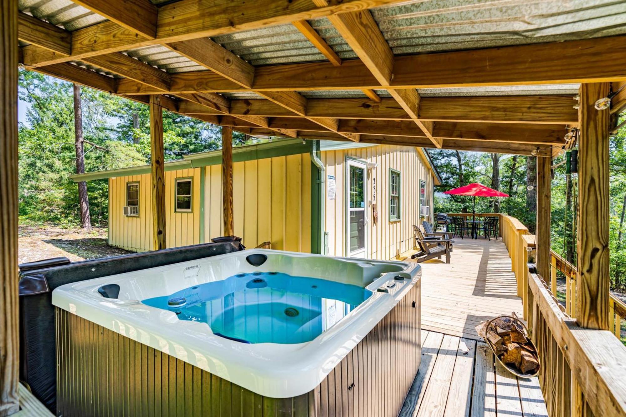 River Access Cabin W Hot Tub, Deck, Grill, & Wifi Luray Exterior photo